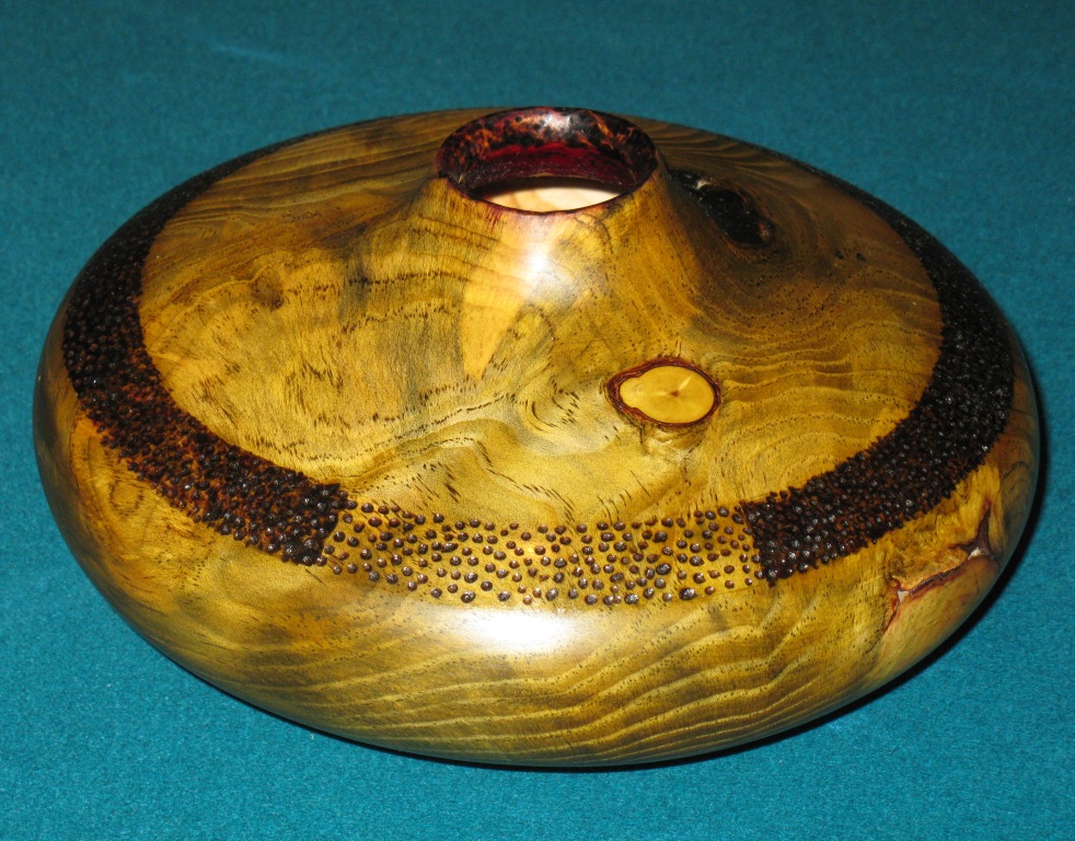 Hollow Form with Stipled Edge